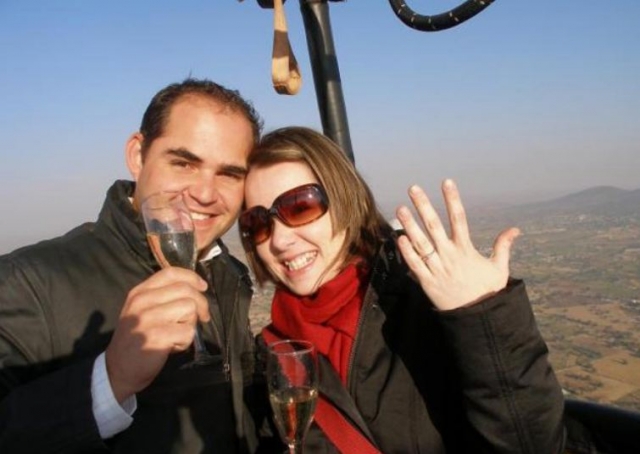Propuesta de matrimonio en globo